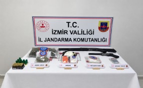 İzmir'de uyuşturucu operasyonunda 1 kilo kokain ele geçirildi; 8 gözaltı