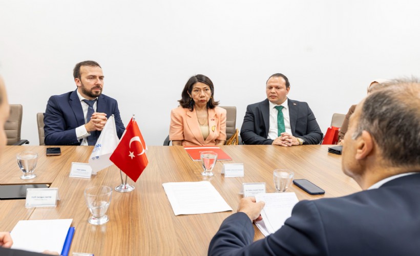 İzmir ile Peru arasında yeni dönem: Direkt uçuş ve kardeş kent görüşmesi