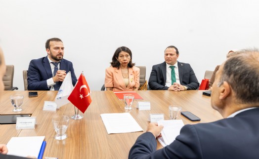 İzmir ile Peru arasında yeni dönem: Direkt uçuş ve kardeş kent görüşmesi