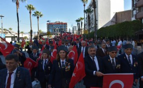 İzmir’de Gaziler için anlamlı yürüyüş