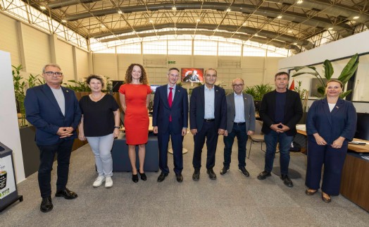 İzmir’den İngiltere’ye 'Katı Atık İş Birliği' çağrısı