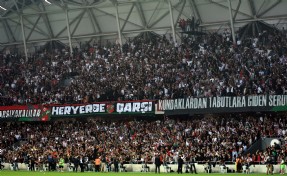 Karşıyaka'nın gözü derbide