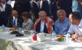Kılıçdaroğlu'nun İzmir mesaisinde ikinci gün.. Köylülerin 'villa' şikayetine yanıt: 'Keşke satmasaydınız'