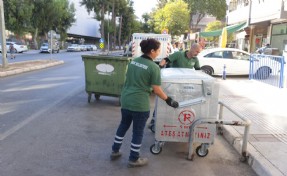 Konak’ta konteynerler yenilenmeye devam ediyor