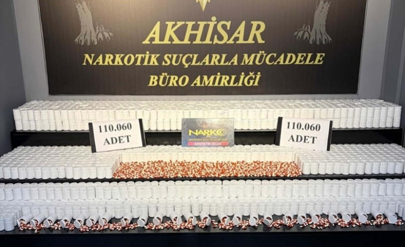 Manisa'da uyuşturucu operasyonu: Binlerce sentetik hap ele geçirildi