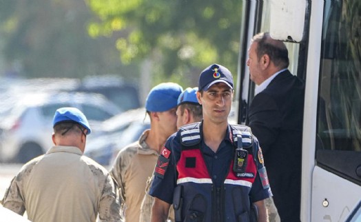 Menderes'e operasyonda suç örgütü detayı: İlkay Çiçek ile yazışan o avukat tutuklandı