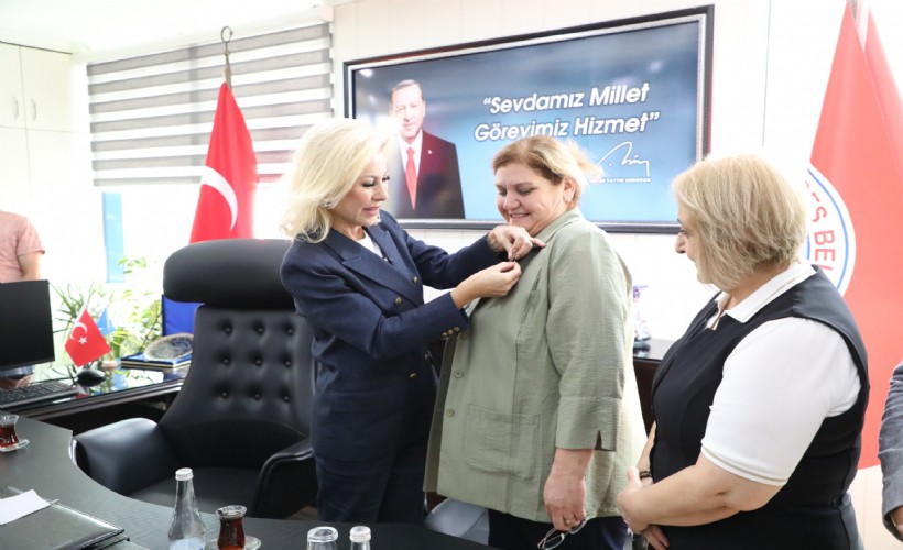 Menderes Meclis Üyesi Fisun Demir AK Parti’ye geçti