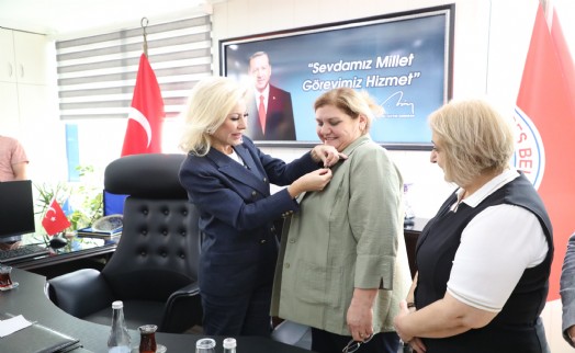 Menderes Meclis Üyesi Fisun Demir AK Parti’ye geçti
