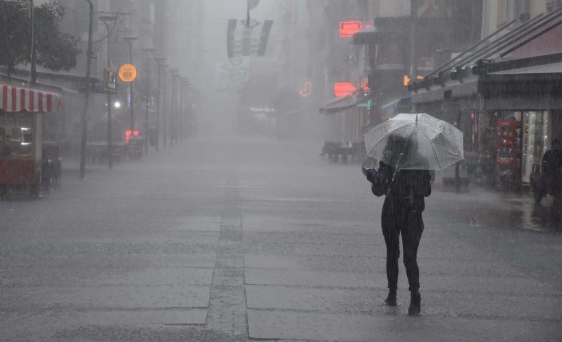 Meteoroloji'den İzmir'in 9 ilçesine sağanak yağış uyarısı