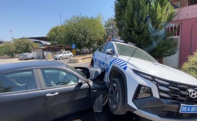 Nazilli’de polis aracıyla otomobil çarpıştı: 2 yaralı
