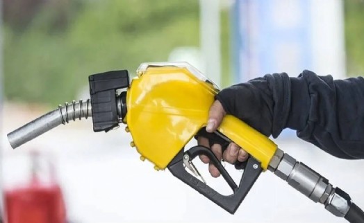 ÖTV yeniden devreye girdi: Motorine dev zam geldi!