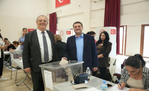 Övünç Demir’den Torbalı ön seçimi mesajı: 'Örgütümüz başımızın tacı'