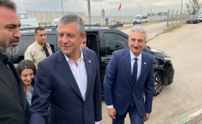 Özgür Özel, Mustafa Bozbey'i cezaevinde ziyaret etti