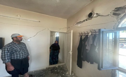 Şanlıurfa’daki 5,4’lük depremde evler hasar gördü: Duvarlarda çökmeler oluştu