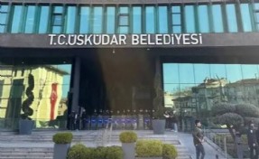 Seçim öncesi kritik gelişme: Üsküdar'da CHP'li 4 üye AK Parti rozeti taktı!