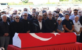 Sevilen sanatçı Serhat Kılıç Ankara'da toprağa verildi