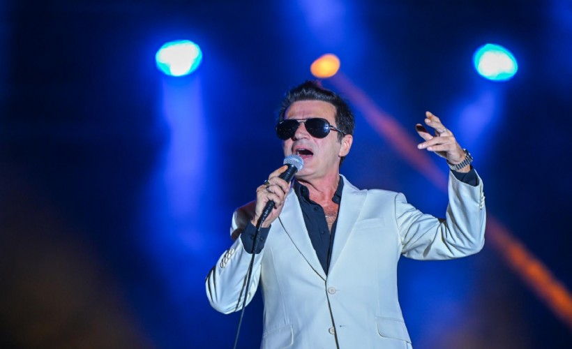 Teoman söyledi, BKM güldürdü: İEF’de renkli gece