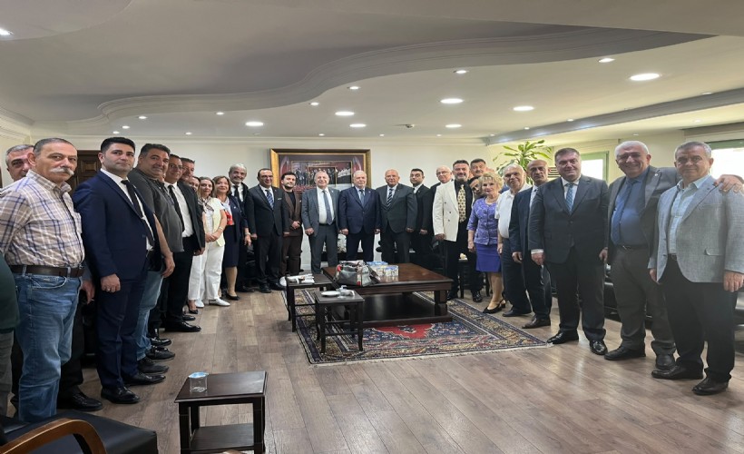 Ümit Özdağ İzmir'de: İkinci durak Özfatura ailesi