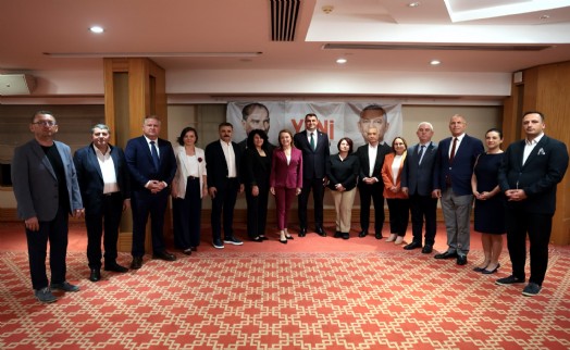YENİ Parti İzmir’de belediye başkanları buluşması: 'İktidar hedefiyle kararlılıkla çalışıyoruz'