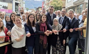 YENİ Parti İzmir’de çifte açılış!