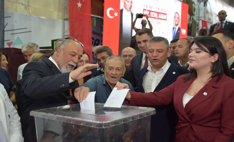 YENİ Parti İzmir'de ön seçim heyecanı: İşte ilçe ilçe sonuçlar!
