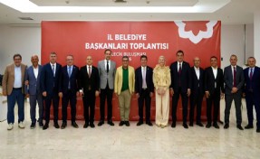 YENİ Parti il belediye başkanları ilk toplantısını yaptı