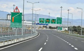 YENİ Partili Onur’dan İzmir-Çeşme Otoyolu çıkışı: 'Algı dediniz, Resmi Gazete'de çıktı'