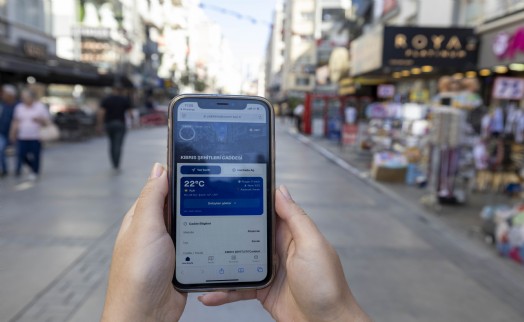 'Yakınımda' uygulamasıyla İzmir artık cebinizde!