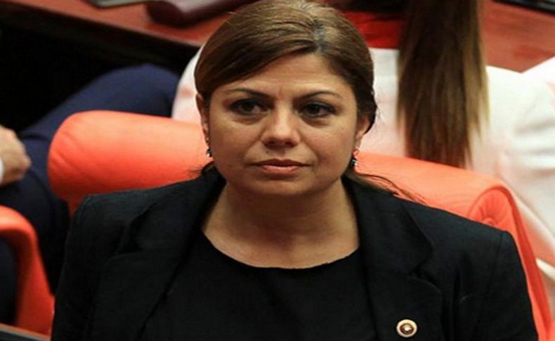 CHP'li Zeynep Altıok 'Cumhurbaşkanına hakaret' suçundan hakim karşısına çıktı