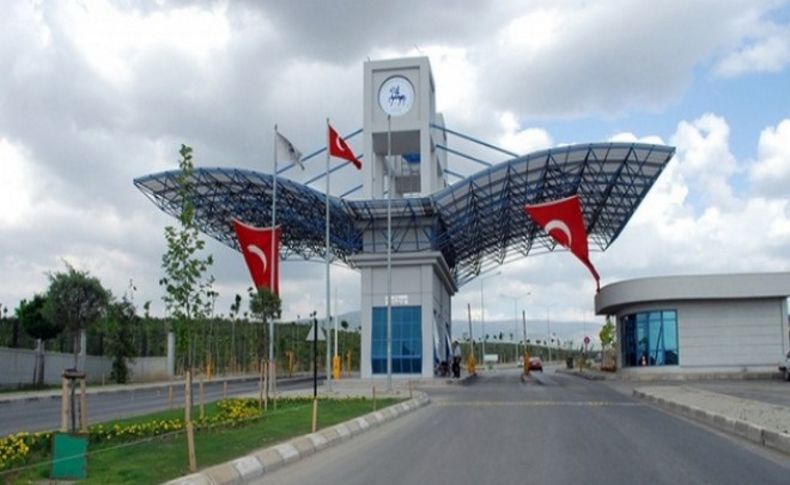 Dokuz Eylül Üniversitesi'nde 12 akademisyen açığa alındı!