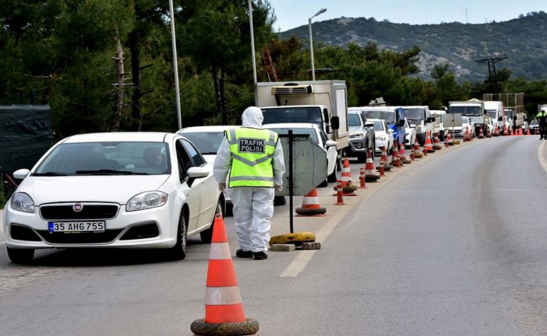 'Gelmeyin' uyarılarına rağmen 125 bin araç giriş yaptı