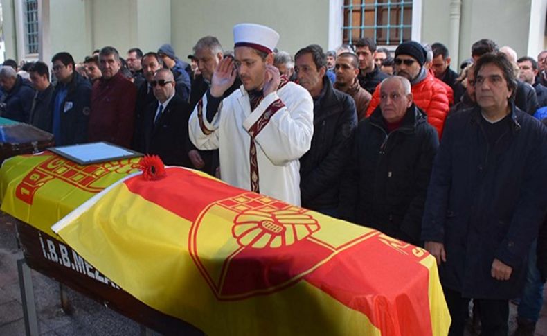 'Golden Çetesi'nin sahibi Özbakan İzmir'de defnedildi