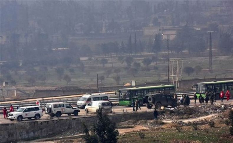 'Halep'te 800 kişi rehin alındı' iddiası