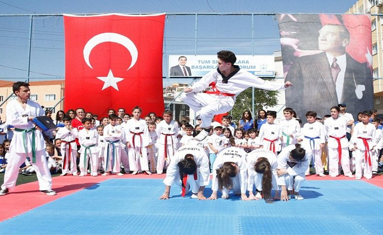 100’üncü yılda Konak'ta 19 Mayıs coşkusu