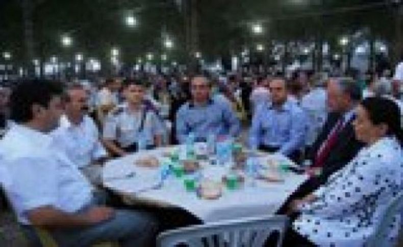 10 binler Yunus Emre'yi anmak için buluştu
