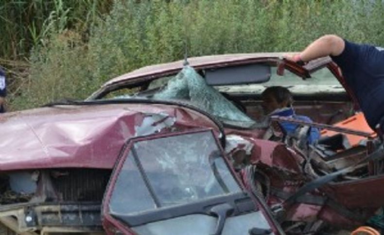 Çifti trafik kazası ayırdı