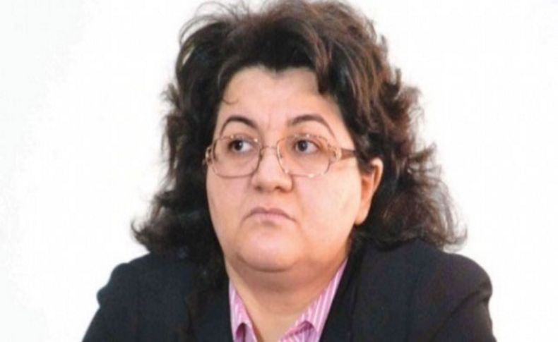 Emine Ayna siyasetten çekildi