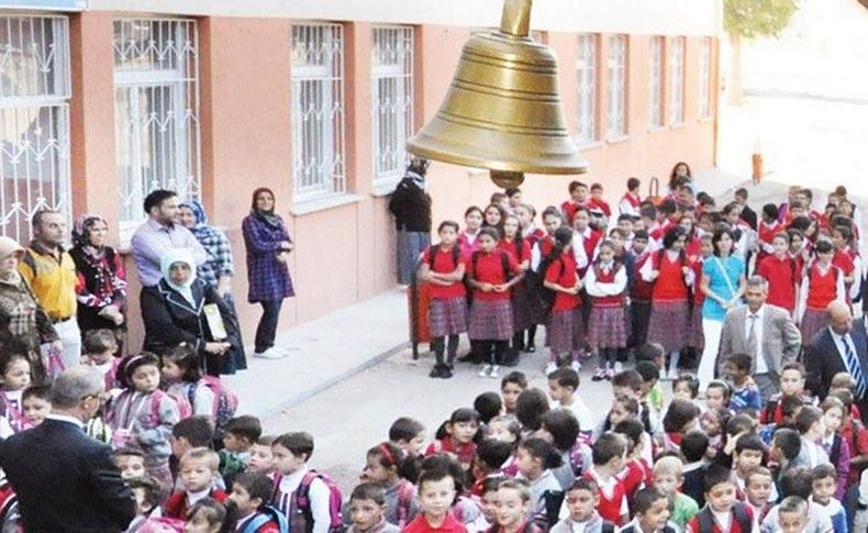 18 milyon öğrenci ders başı yaptı