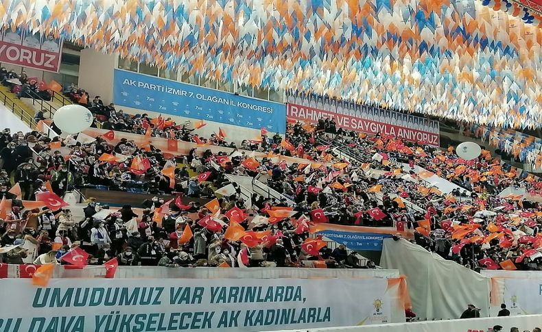 AK Parti İzmir İl Kongresi’ne koronavirüs şoku