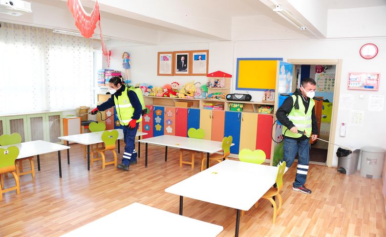 Balçova’daki okullara virüs temizliği
