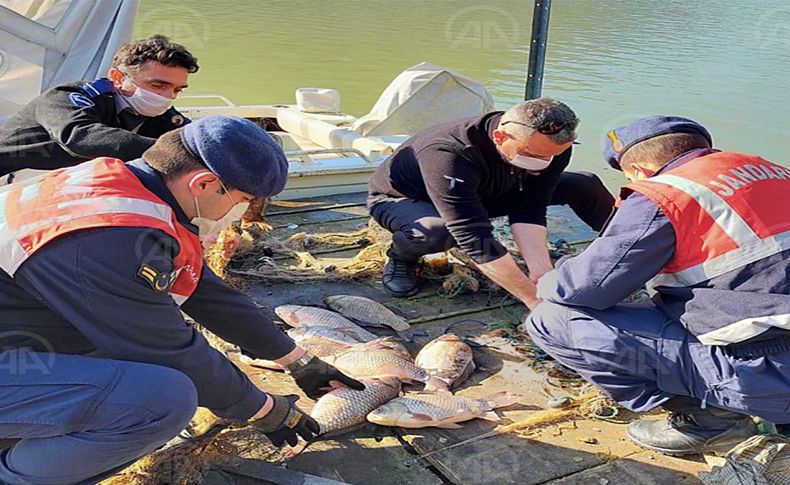 Tahtalı Barajı'nda balık avlayan 2 kişiye, 4 bin 916 lira ceza kesildi