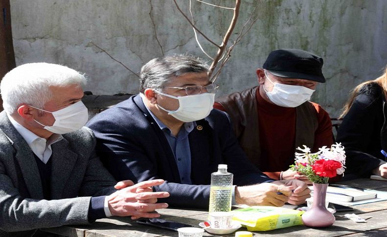 Arazileri satışa çıkarılan köylere Sındır’dan çıkarma!