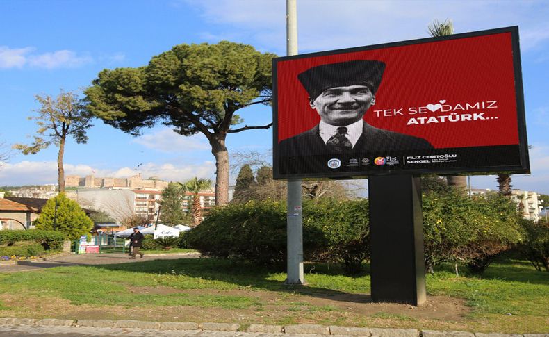 Başkan Sengel'den afiş kontrası! 'Tek sevdamız Atatürk'