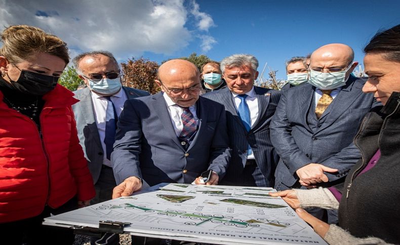 Başkan Soyer’den Güzelbahçe’ye müjdeler