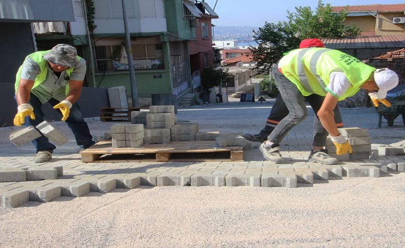 Bayraklı'da yol seferberliği