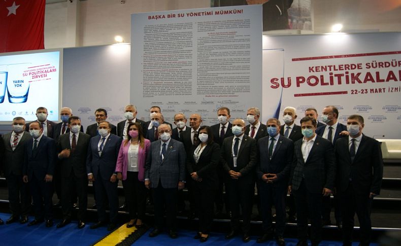 CHP'li Başkanlar ‘Su Zirvesi’nde: 22 başkan manifestoyu imzaladı