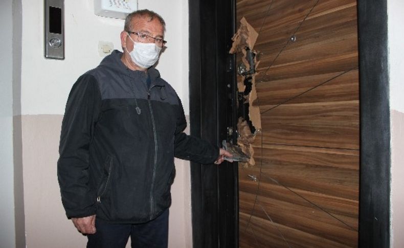 Depremzedelerin giremediği evlerde hırsızlar cirit atıyor