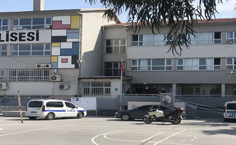 İzmir'de okulda kalp krizi geçiren öğretmen hayatını kaybetti