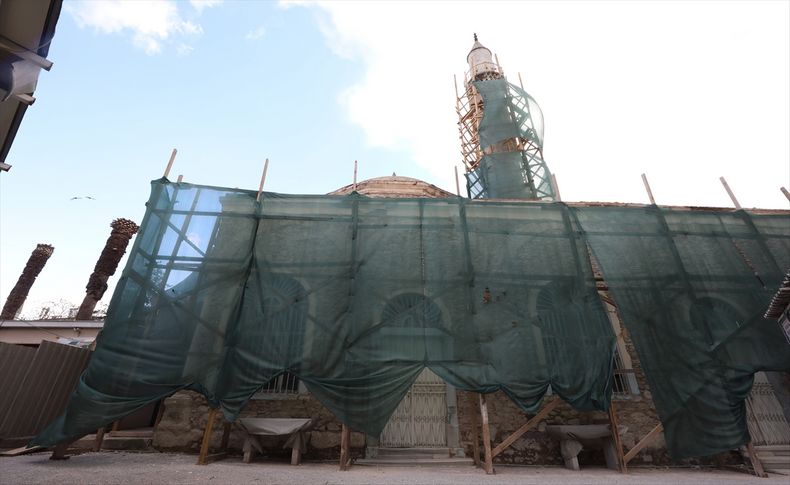 'İzmir'in kalbi'ndeki 400 yıllık Hatuniye Camisi restore ediliyor