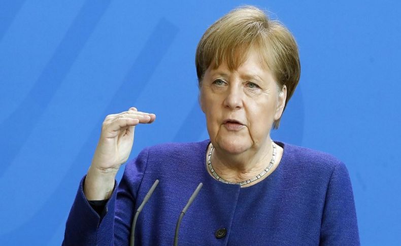 Merkel'den flaş Türkiye açıklaması